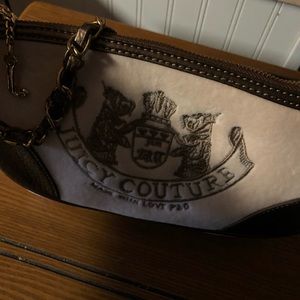 Juicy Couture purse don’t know if it’s real or not please consider when buying
